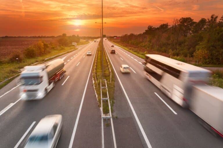Traffic going down the highway