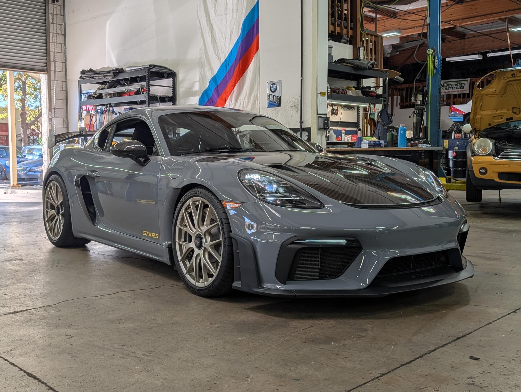 grey porsche
